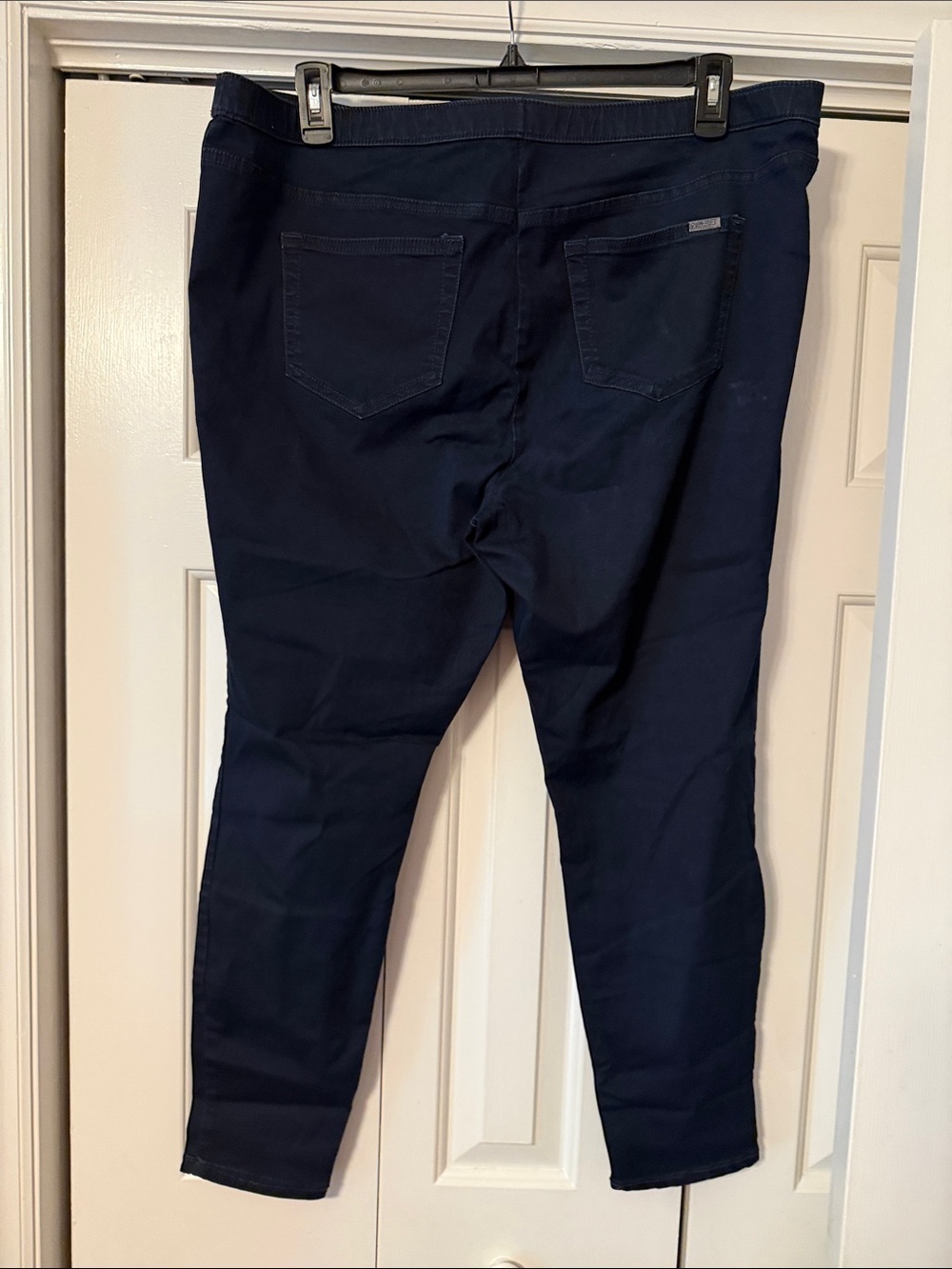 Jennifer Lopez Women's Navy Black Stretch Jeggings